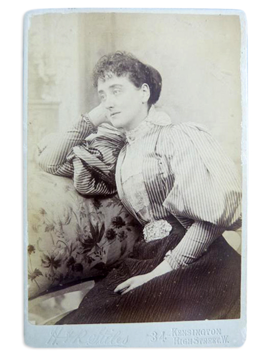 Cabinet photo of Alice 'Trix' Kipling. Ewbank's image.